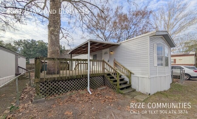 property at 1561 Hammond Blvd