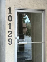 10129 Main St in Bellevue, WA - Building Photo - Building Photo