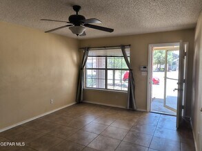 11668 Carlos Moran Ct in El Paso, TX - Building Photo - Building Photo