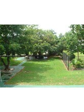 1450 Atlantic Shores Blvd in Hallandale Beach, FL - Building Photo - Building Photo