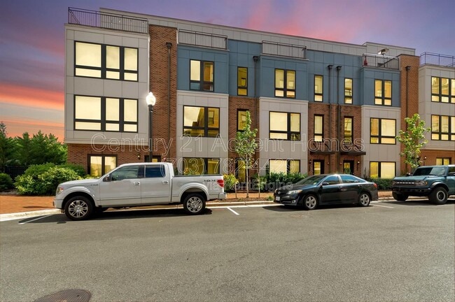 402 Stabler Ln in Alexandria, VA - Building Photo - Building Photo