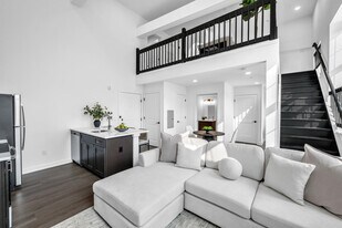 315 Railroad Ave in East Rutherford, NJ - Building Photo