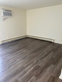 7809 Rutherford Ave photo'