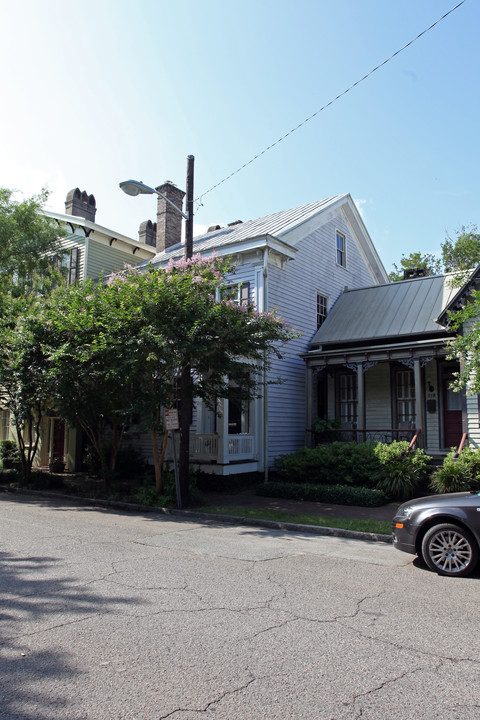 211 W Bolton St in Savannah, GA - Foto de edificio