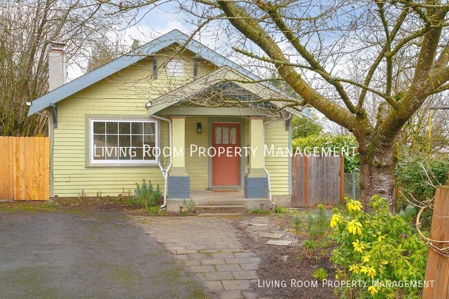 property at 10161 N Iris Way