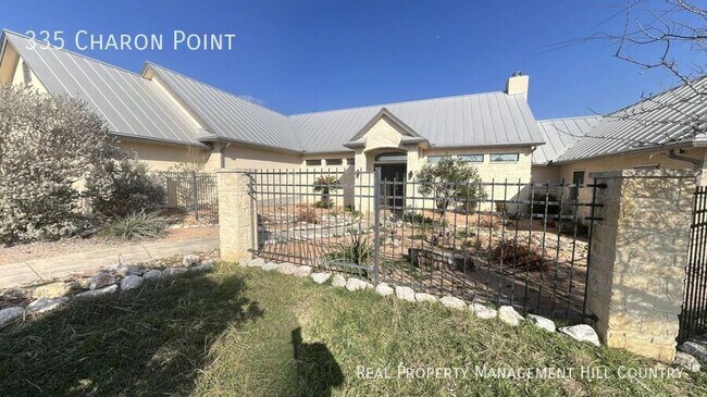 335 Charon Point in Spring Branch, TX - Foto de edificio - Building Photo