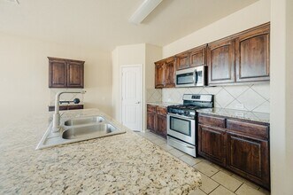 6919 Kate Reed Dr in Odessa, TX - Building Photo - Building Photo