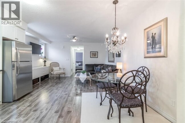 933 Glasgow St in Kitchener, ON - Building Photo - Building Photo