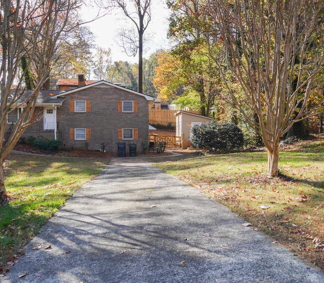 1689 Timber Lake Rd NW, Unit 1 in Kennesaw, GA - Building Photo - Building Photo