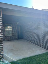 16619 Cactus Blossom Trail, Unit 1F in Cypress, TX - Building Photo - Building Photo