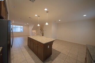5530 Esprit Way in Dublin, CA - Building Photo - Building Photo