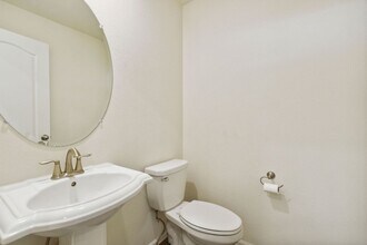 328 Zeppelin Wy in Fort Collins, CO - Building Photo - Building Photo