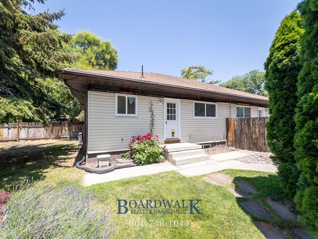 property at 1781 Lincoln Ln