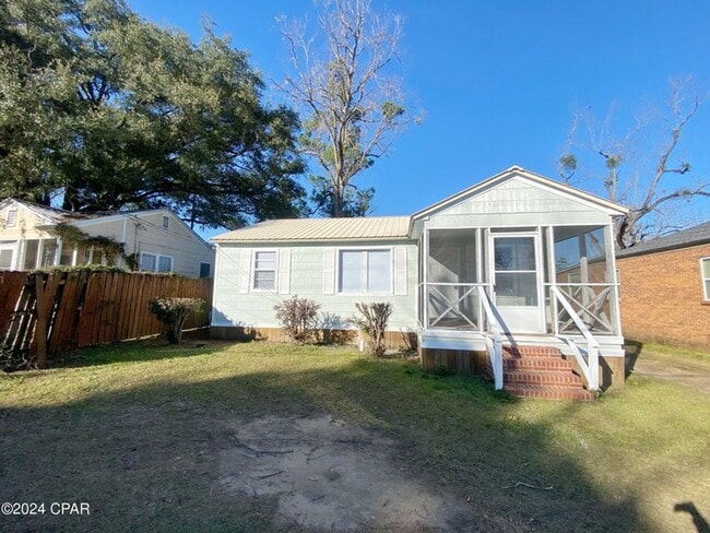 property at 4332 Kelson Ave