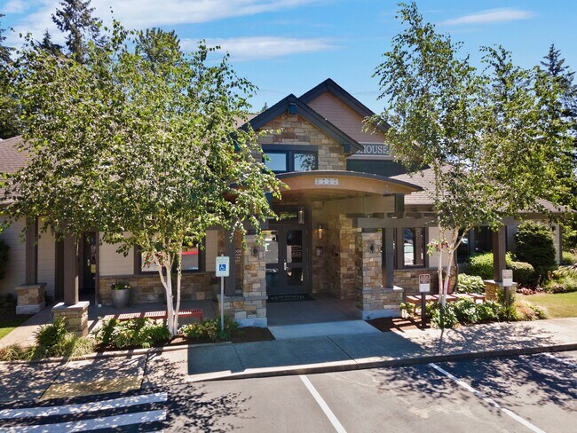 Renwood Apartment Homes in Bonney Lake, WA - Building Photo - Building Photo