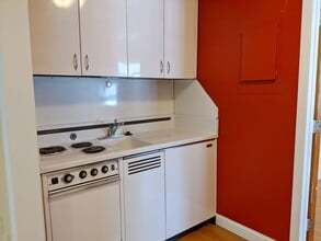 Sassafras Apartments in Bloomington, IN - Building Photo - Interior Photo