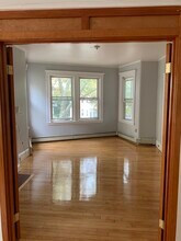 205 Rawson Rd, Unit 2 in Brookline, MA - Foto de edificio - Building Photo