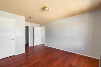 1907 West Loop-Unit -A in Austin, TX - Building Photo - Building Photo