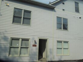 107 Royal St SW in Leesburg, VA - Building Photo