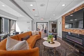 360 East South Water Street in Chicago, IL - Building Photo - Building Photo