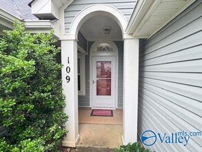 109 SW Brushcreek Dr in Huntsville, AL - Building Photo - Building Photo