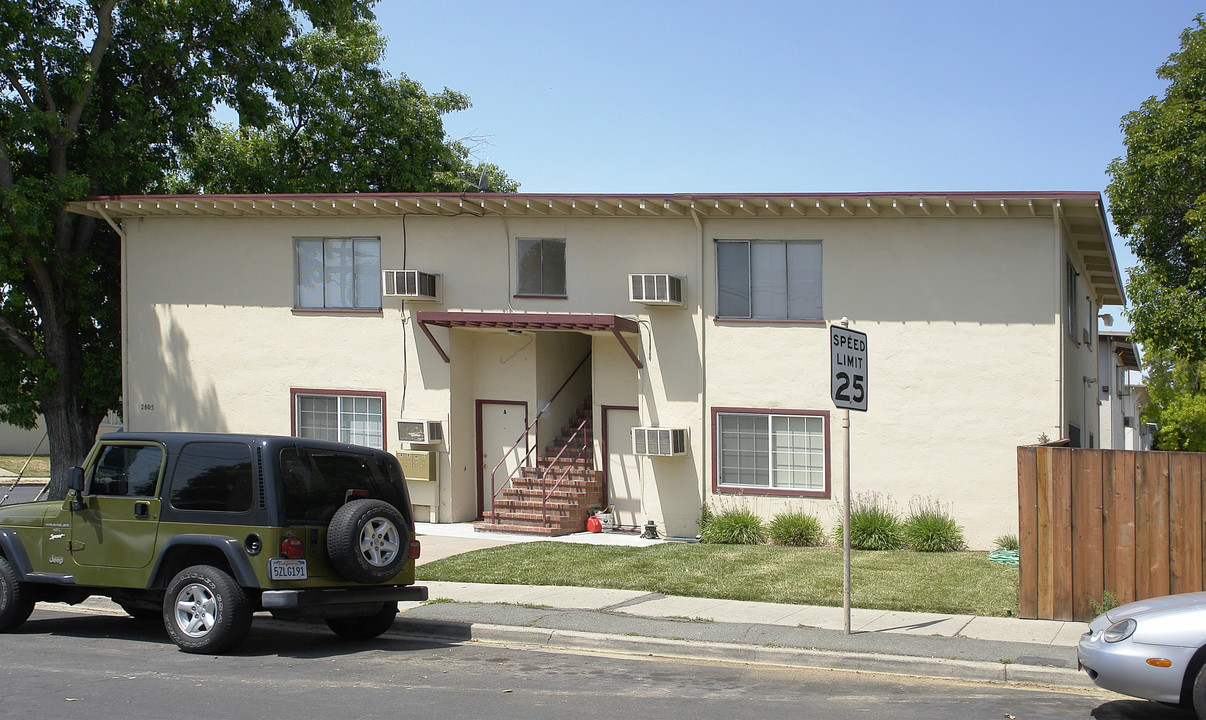 2805 Broadmoor Ave in Concord, CA - Building Photo