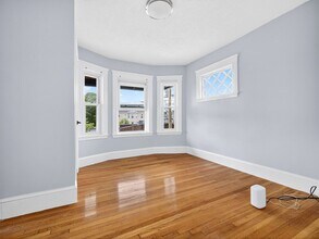 open254 Main St in Medford, MA - Building Photo - Building Photo