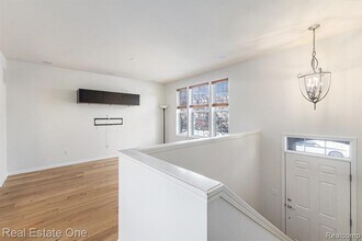 27999 Middleton Dr in Novi, MI - Building Photo - Building Photo