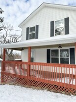 10 Delta St in Delaware, OH - Building Photo