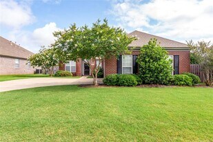 9625 Helmsley Cir in Montgomery, AL - Building Photo