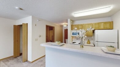 Heritage Park Apartment Homes in St. Cloud, MN - Building Photo - Building Photo