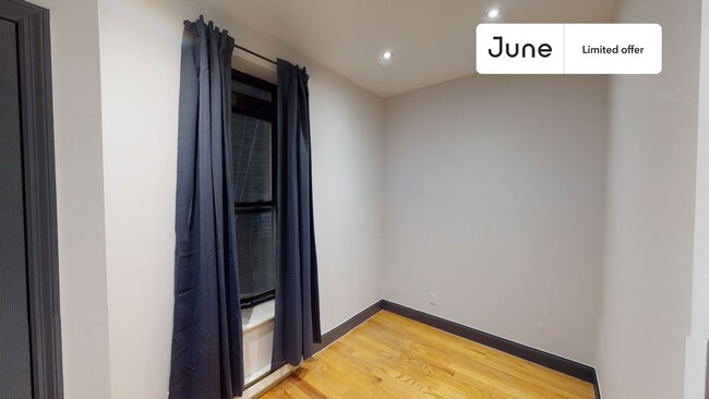 207 W 109th St in New York, NY - Building Photo - Building Photo