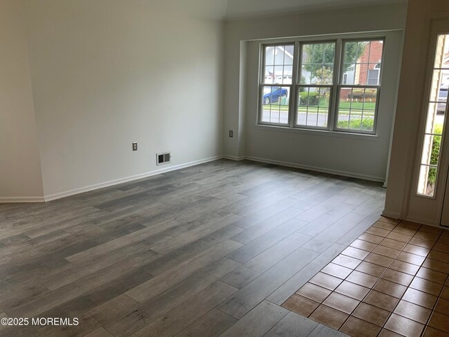 43 Medinah Ct in Jackson Township, NJ - Building Photo - Building Photo