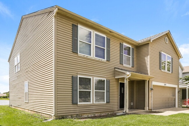 2250 Cedarmill Dr in Franklin, IN - Building Photo - Building Photo