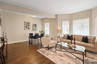4631 S Calumet Ave in Chicago, IL - Building Photo - Building Photo