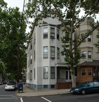 352 New York Ave Apartments