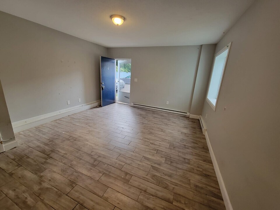 20 Warwick St, Unit 4 in New Haven, CT - Foto de edificio