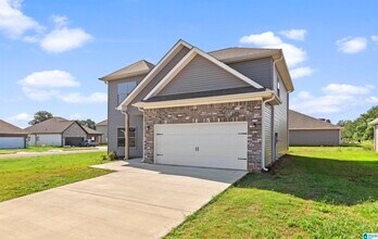 212 Cotton Bayou Dr in Meridianville, AL - Building Photo - Building Photo