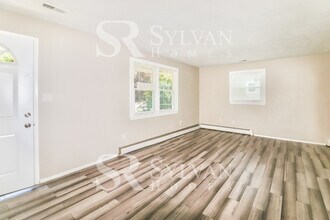 225 Cynthia Dr in Hampton, VA - Building Photo - Building Photo