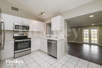 7615 Ivory Terrace in New Port Richey, FL - Building Photo - Building Photo