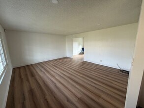 11424 Curry Ln in Artesia, CA - Building Photo - Building Photo