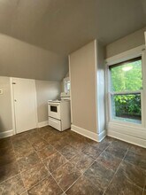 1229 School Ave in Oshkosh, WI - Building Photo - Building Photo