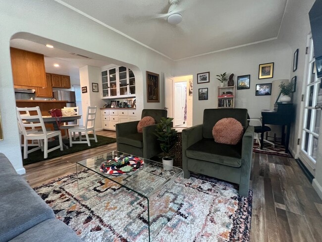property at 4921 La Roda Ave