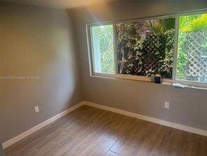 161 NE 117th St in Miami, FL - Building Photo - Building Photo