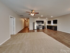 408 Glen Meadow Dr in Glenn Heights, TX - Building Photo - Building Photo