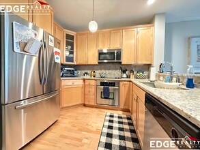 59 Walpole St, Unit 215 in Canton, MA - Building Photo - Building Photo