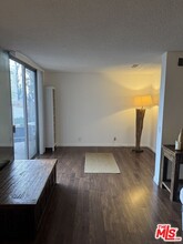 100 S Doheny Dr in Los Angeles, CA - Building Photo - Building Photo