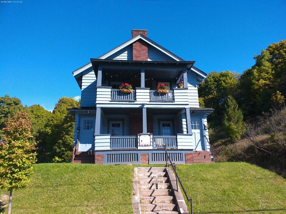 569 Westmoreland Ave in Syracuse, NY - Building Photo