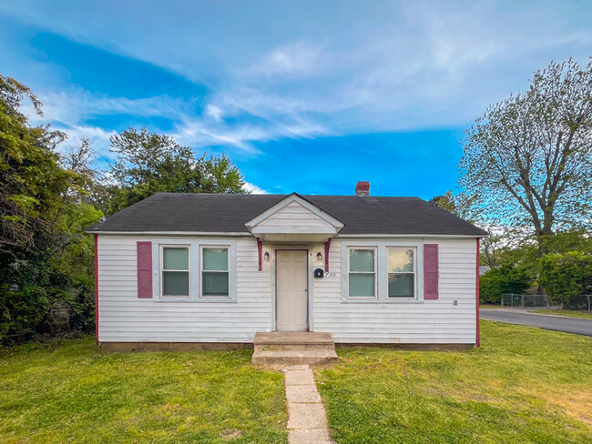 property at 730 Stratford Ave
