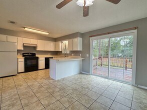 1024 Varnedoe St in Hinesville, GA - Building Photo - Building Photo